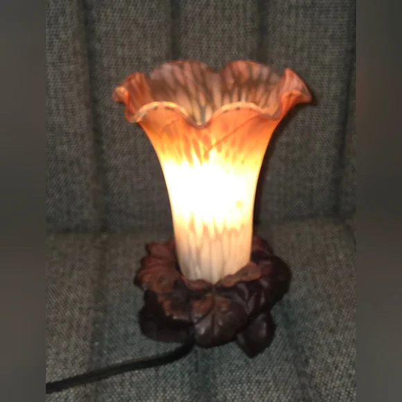 6.5H Peach Tulip AccentNight Light Lamp